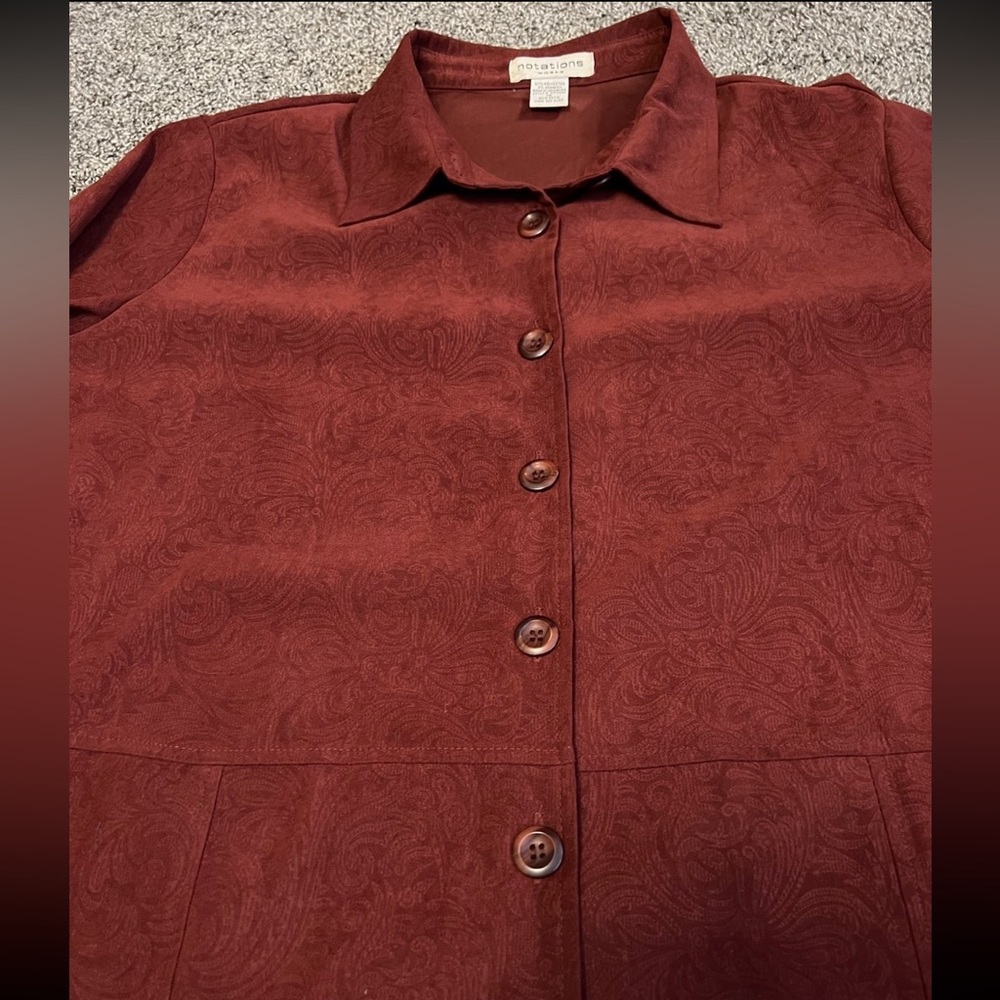 “Notations” Maroon/Red Printed‎ Blouse - Picture 5 of 6